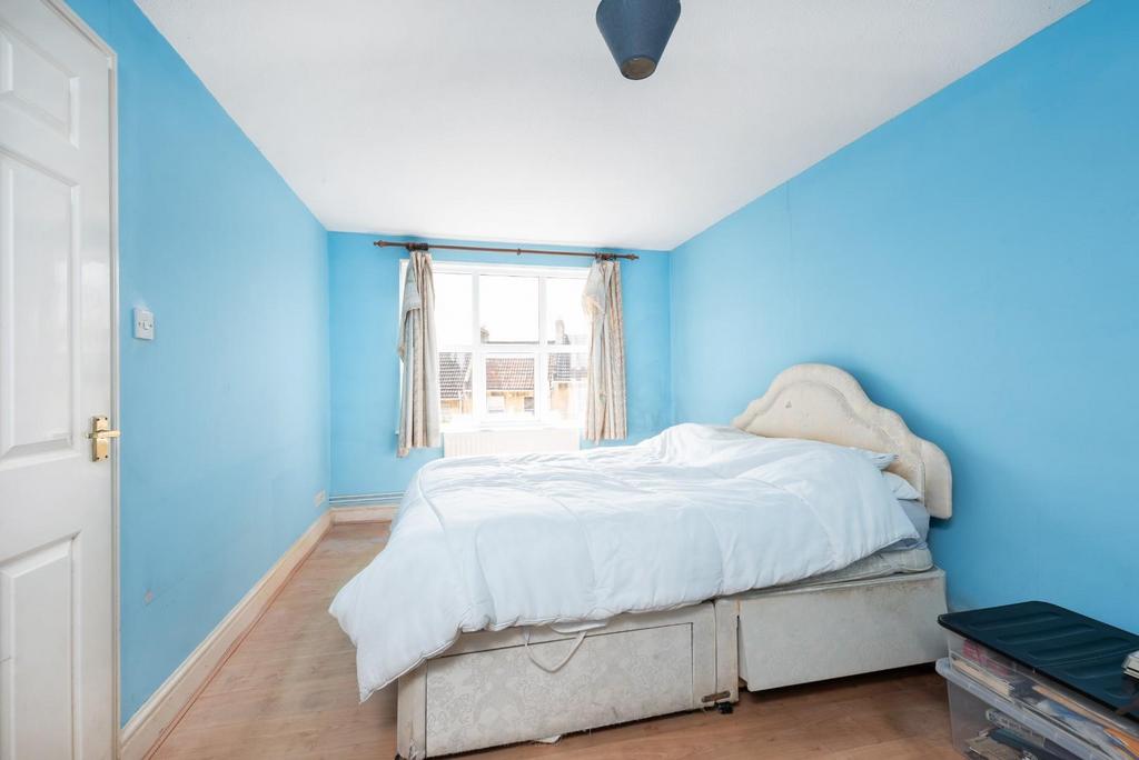 Ground Floor Flat, 45 Chilton Road, Bath, BA1 6 DR-