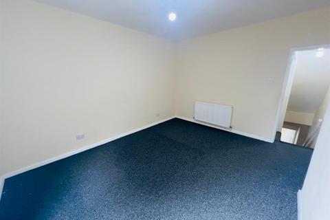 2 bedroom terraced house to rent, East Street, Audenshaw