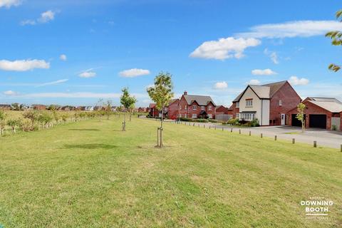 5 bedroom detached house for sale, Buddleia Avenue, Lichfield WS13