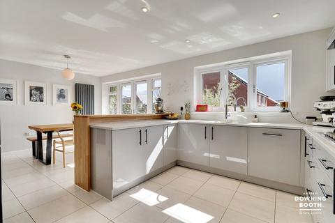 11 Buddleia Avenue, Streethay, Lichfield, WS13 8LL