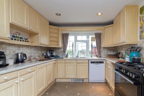 4 bedroom terraced house to rent, Upper Wield, Alresford, Hampshire, SO24