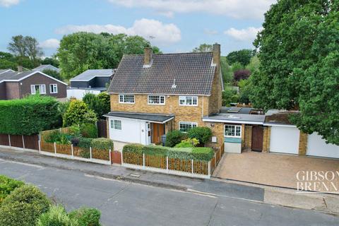 4 bedroom detached house for sale, Furlongs, Basildon, SS16