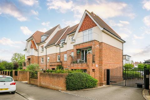 2 bedroom flat for sale, Grosvenor Heights Forest View, North Chingford