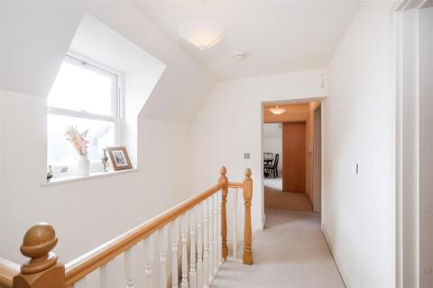 2 bedroom flat for sale, Grosvenor Heights Forest View, North Chingford