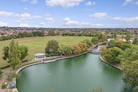 4 bedroom semi-detached house for sale, Kensington Road, Southchurch Park Area, Essex, SS1