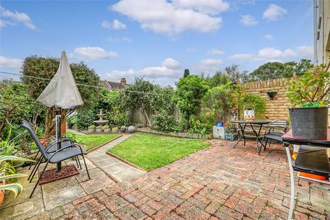 4 bedroom semi-detached house for sale, Kensington Road, Southchurch Park Area, Essex, SS1