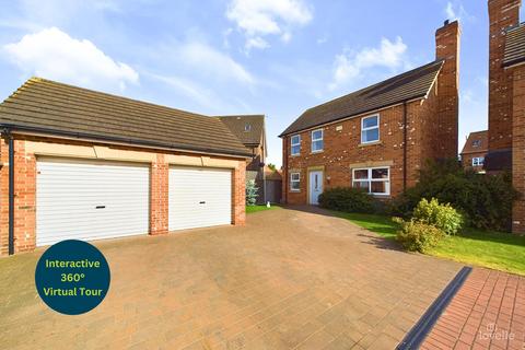 4 bedroom detached house for sale, Brambleleaf Close, North Lincolnshire DN18