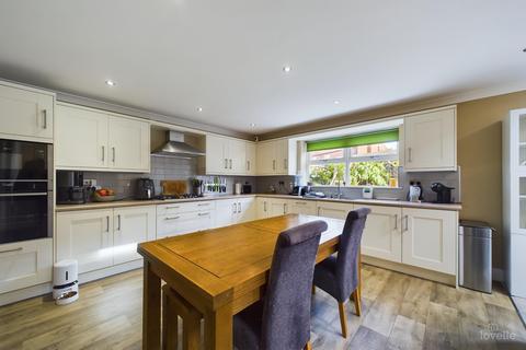 17 Brambleleaf Close, Barton-upon-humber, DN18 5SB