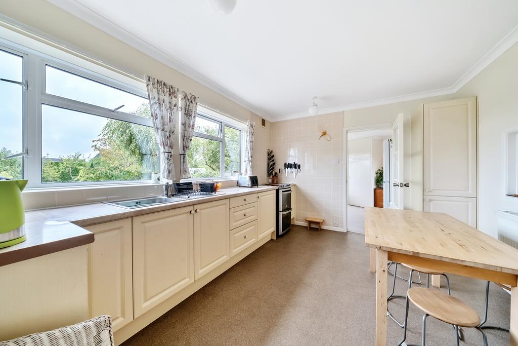 Kitchen / Breakfast Room