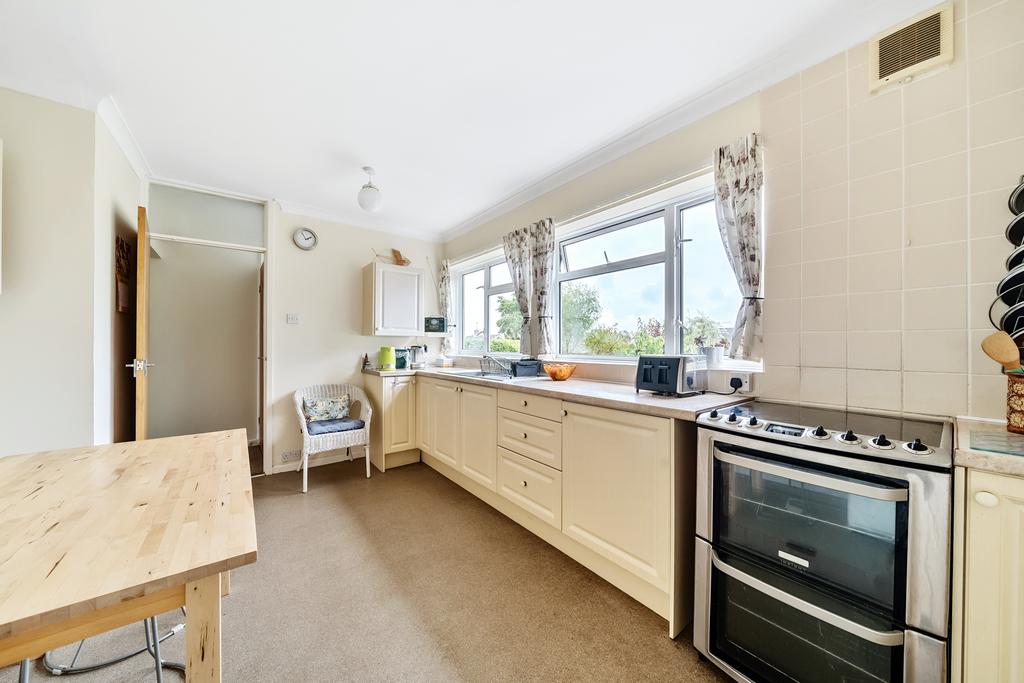 Kitchen / Breakfast Room