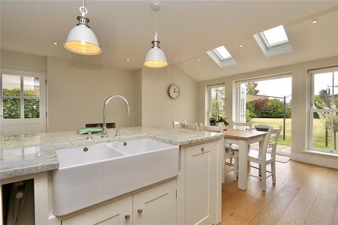 White Gables Manningtree Road, Stutton, Ipswich, IP9 2SW