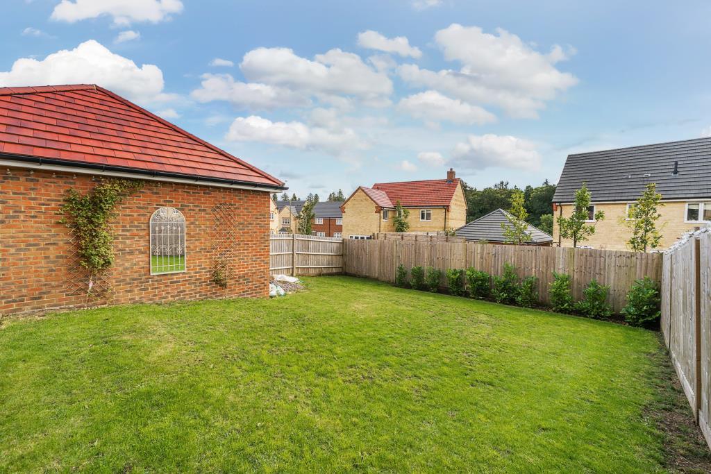 North Leigh, Oxfordshire, OX29 4 bed detached house for sale £625,000