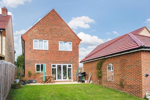 4 bedroom detached house for sale, North Leigh,  Oxfordshire,  OX29