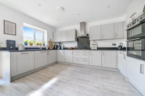 4 bedroom detached house for sale, North Leigh,  Oxfordshire,  OX29