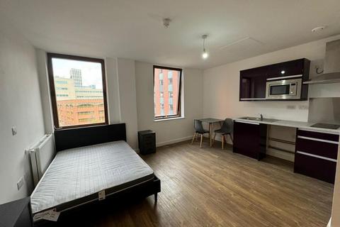 Studio to rent, Moorfields, Liverpool L2