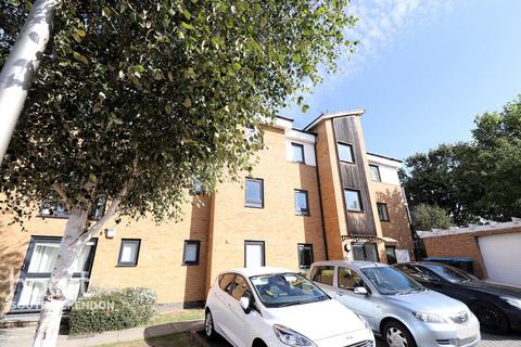 2 bedroom flat for sale, Arisdale Avenue, South Ockendon