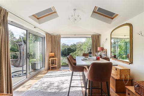 35 Dennyview Road, Abbots Leigh, Bristol, BS8 3RD