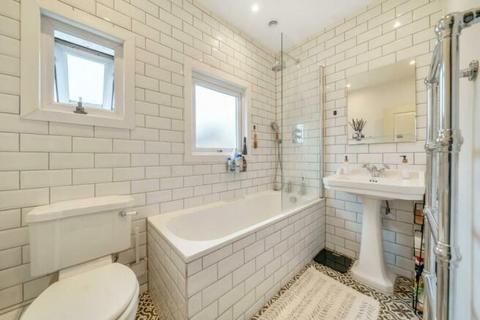 27 Boundary Road, London, SW19 2AW