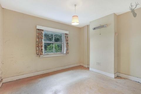 2 bedroom semi-detached house for sale, Woburn Avenue, Theydon Bois, Epping