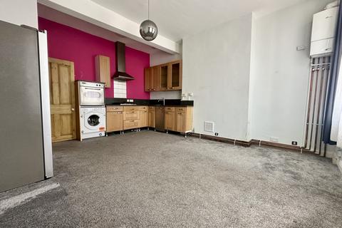 Flat 2, 15 Eastdown Park, London, SE13 5HU