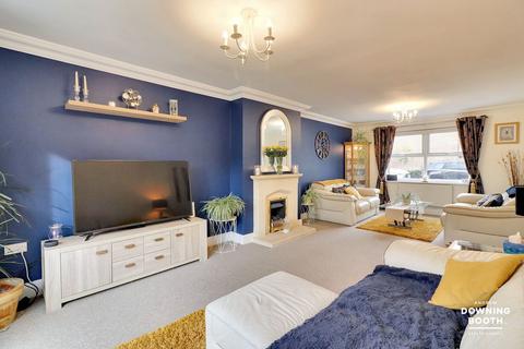 5 bedroom detached house for sale, Ward Close, Lichfield WS13