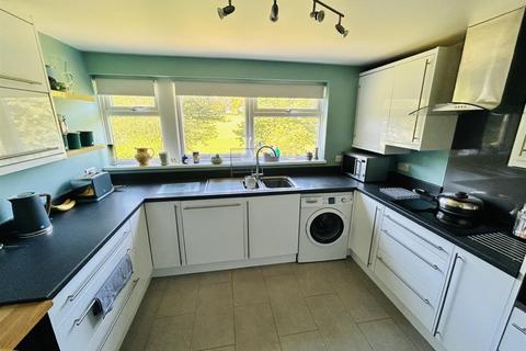 Flat 12, Kildare Court Barcombe Close, Eastbourne, BN20 8HU
