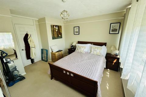 Flat 12, Kildare Court Barcombe Close, Eastbourne, BN20 8HU