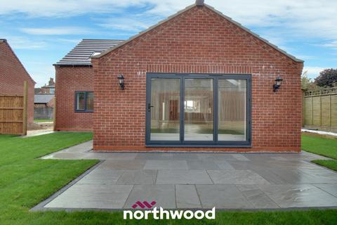 3 bedroom detached house for sale, High Street, West Cowick, Goole, DN14