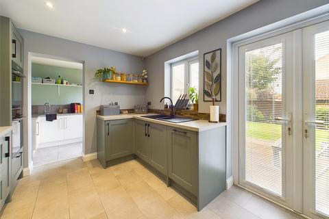 3 bedroom semi-detached house for sale, Pheasant Mead, Stonehouse, Gloucestershire, GL10