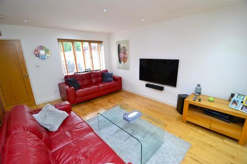 3 bedroom terraced house for sale, Clarendon Mews, Borehamwood