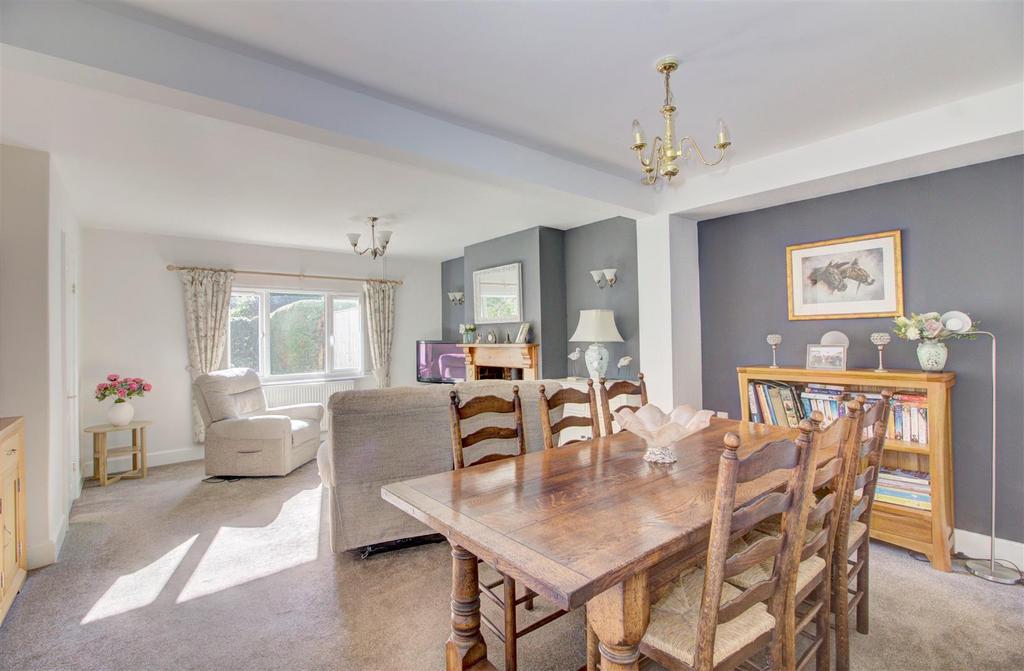6 dauntsey rd6.jpeg