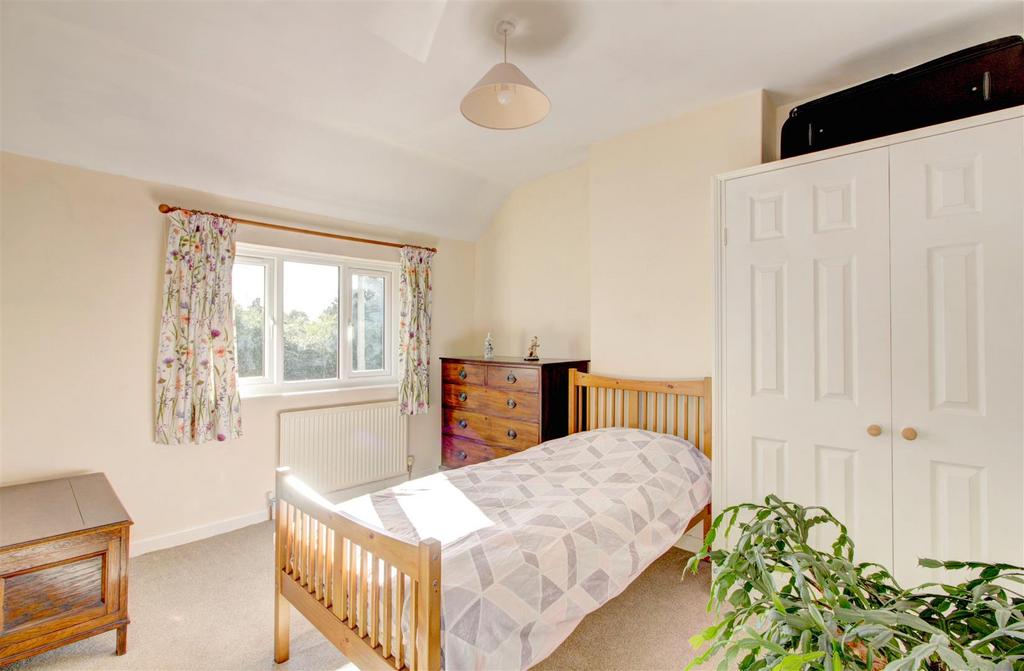 6 dauntsey rd0.jpeg