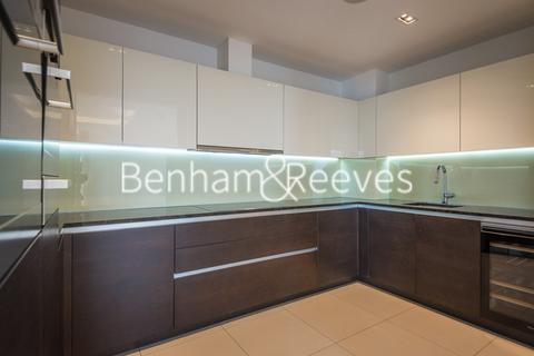 3 bedroom penthouse to rent, Longfield Avenue, Ealing W5