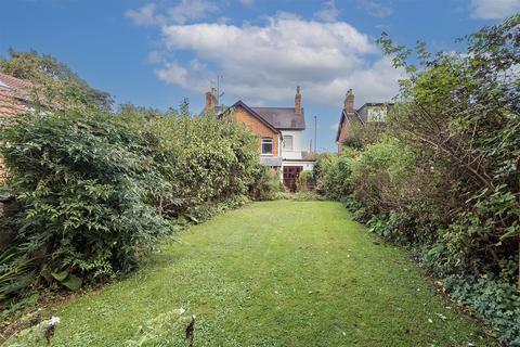 3 bedroom semi-detached house for sale, Aylesbury Road, Wendover HP22