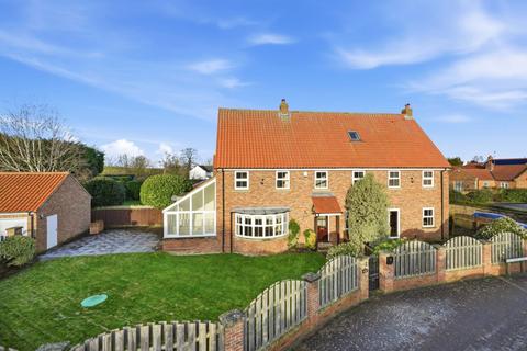 Well House Close, Long Marston, York, North Yorkshire, YO26