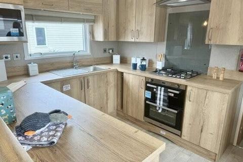 2 bedroom lodge for sale, West Mersea Holiday Park