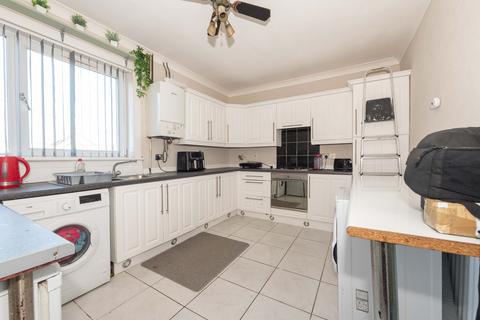 3 bedroom flat for sale, Shepherd Avenue, Leven KY8