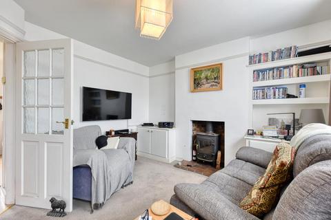 6 Burton Close, Carlton, Nottingham, NG4 3GT