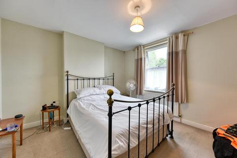 6 Burton Close, Carlton, Nottingham, NG4 3GT