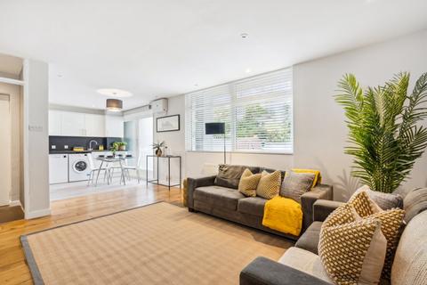 1 bedroom apartment for sale, Earls Court Road, London, W8