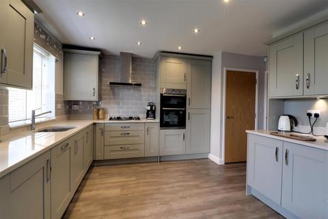 3 bedroom detached house for sale, Swallowcroft, Eastington, Stonehouse