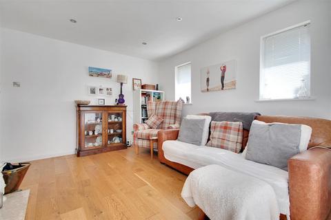 3 Ashwood Close, Worthing, BN11 2AF