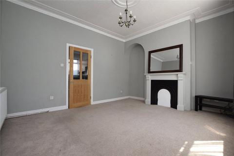 4 bedroom terraced house for sale, Oakley Street, Thorpe, Wakefield, West Yorkshire