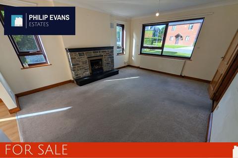 4 bedroom detached house for sale, Brynceinion, Waunfawr SY23