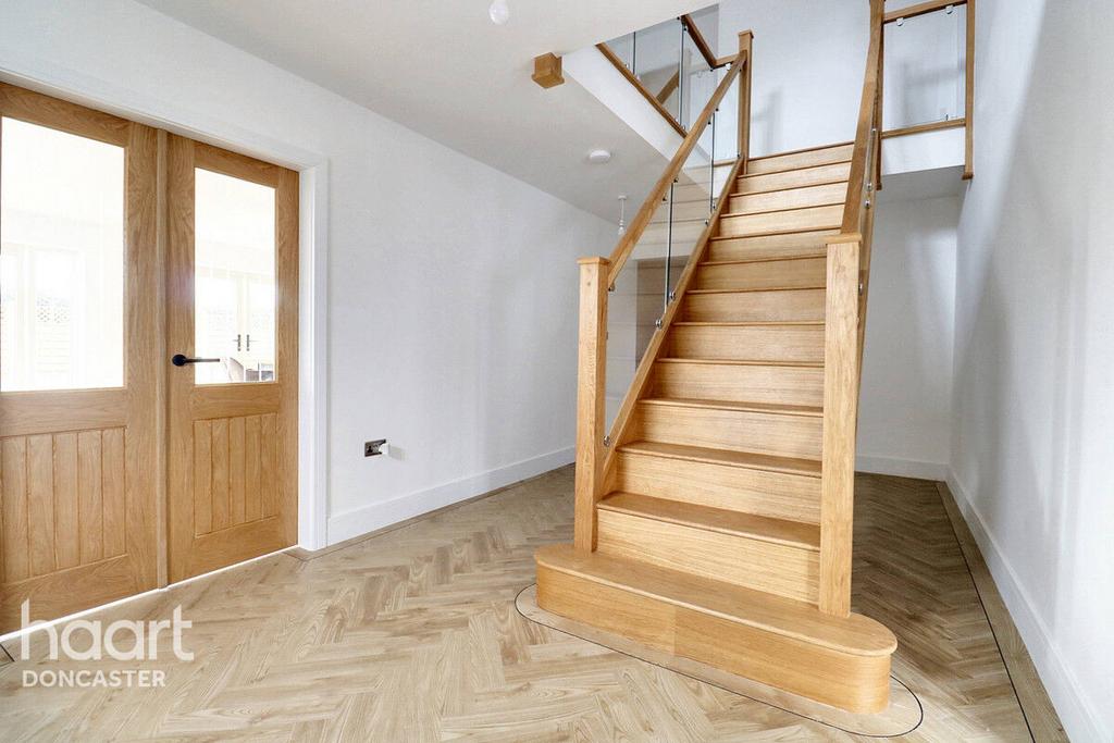 Windmill View, South Leverton, Retford 5 bed detached house for sale £650,000