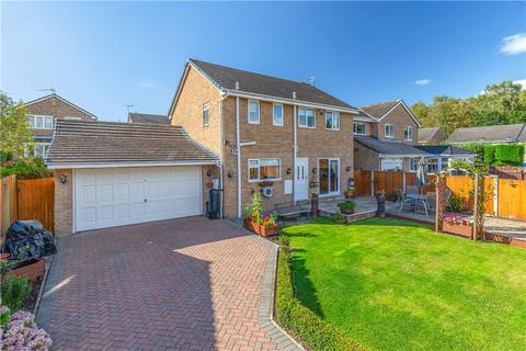 4 bedroom detached house for sale, Mulberry Avenue, Leeds, West Yorkshire, LS16