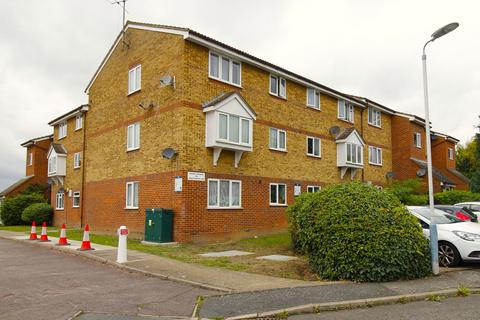 16 Leston Close, Rainham, RM13 9NF