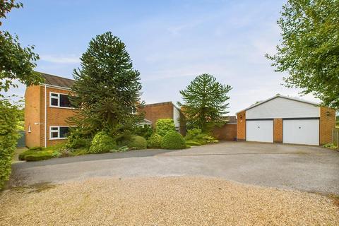 6 bedroom detached house for sale, The Meadows, Nottingham NG14