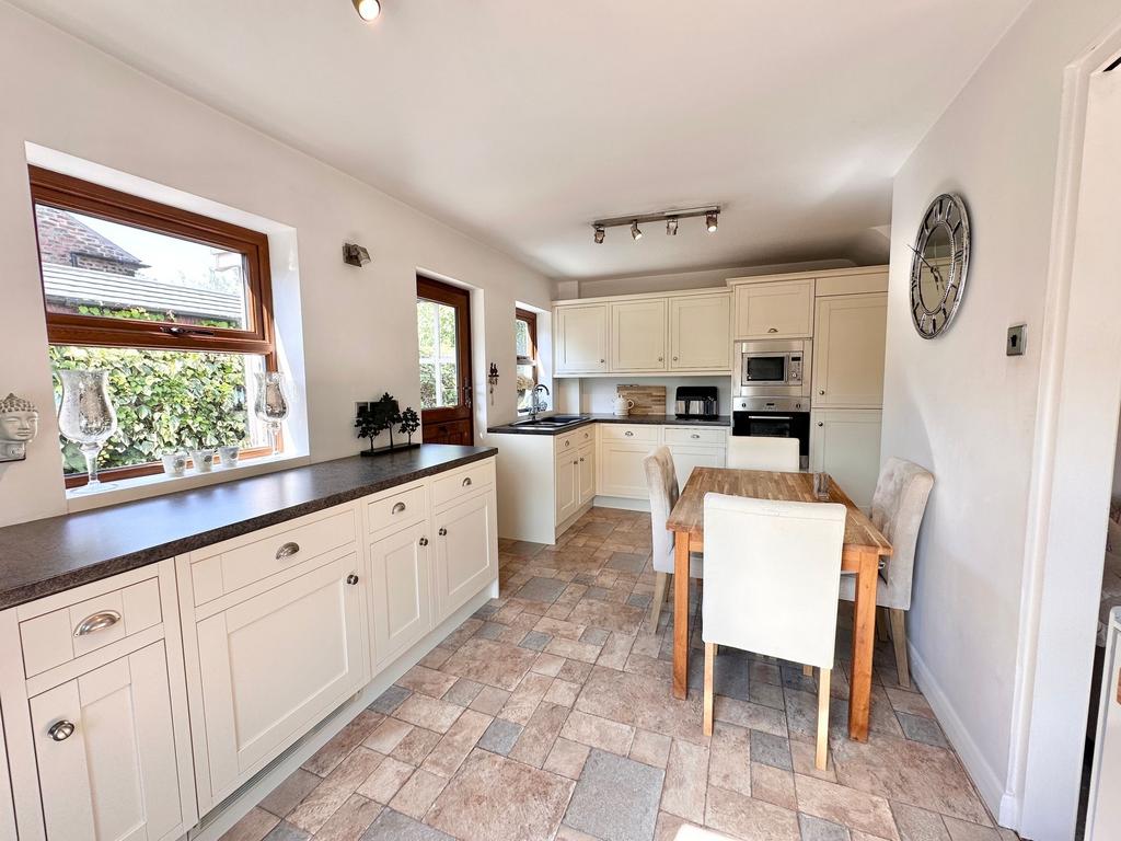 Dining Kitchen