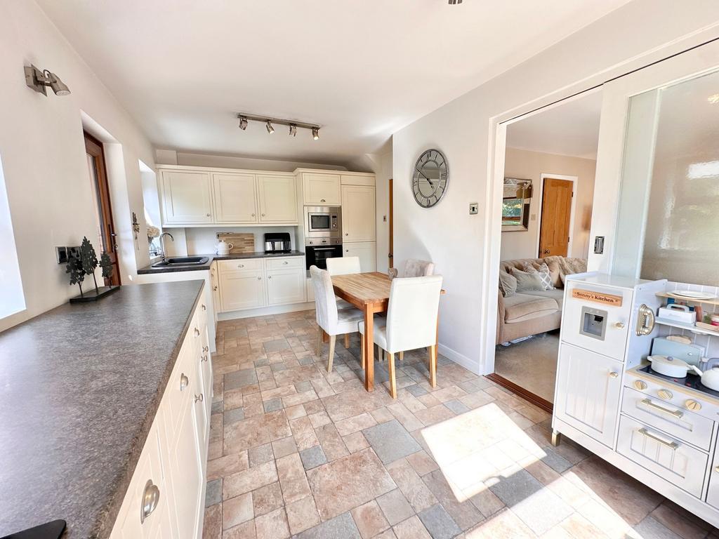 Dining Kitchen